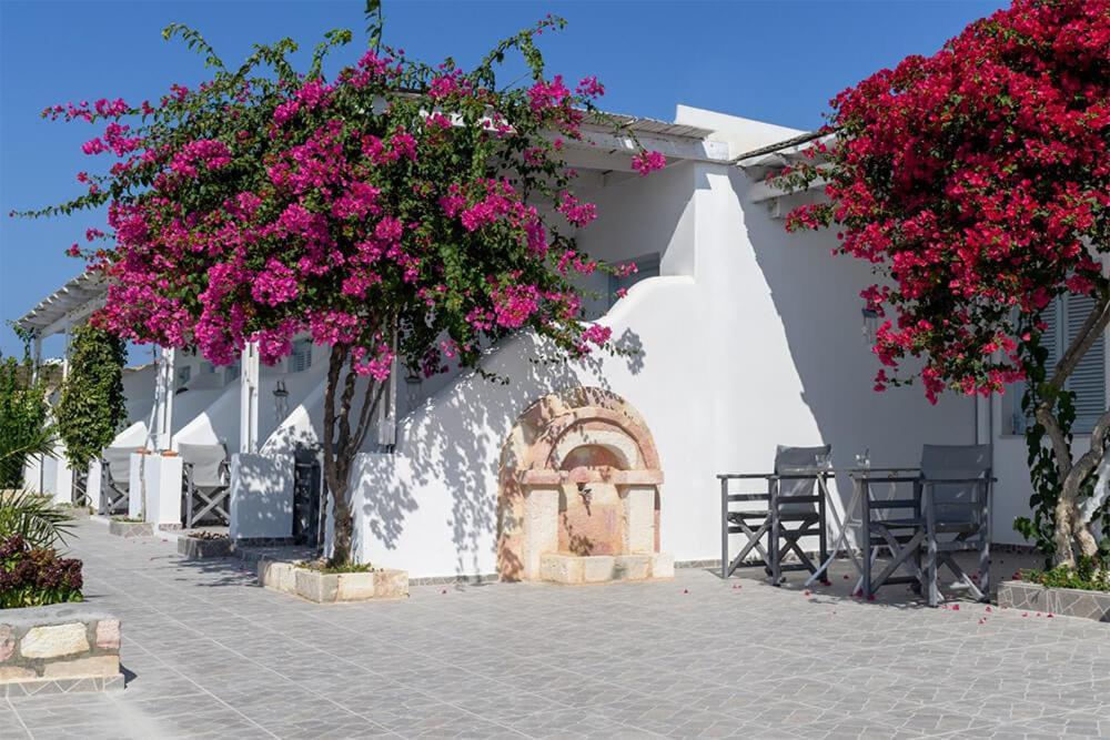 Κalamitsi Rooms & Apartments Kimolos Exterior photo