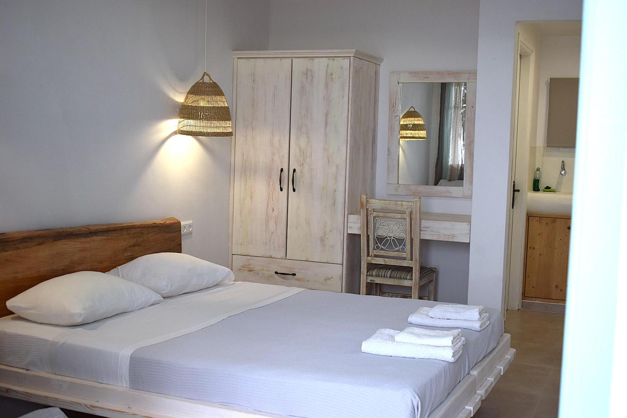 Κalamitsi Rooms & Apartments Kimolos Exterior photo
